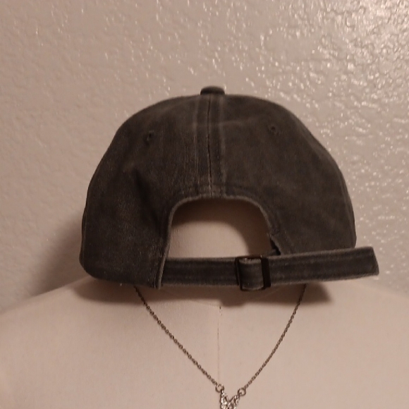 SHEIN Preloved Gray Embroidered Cap - Picture 2 of 6